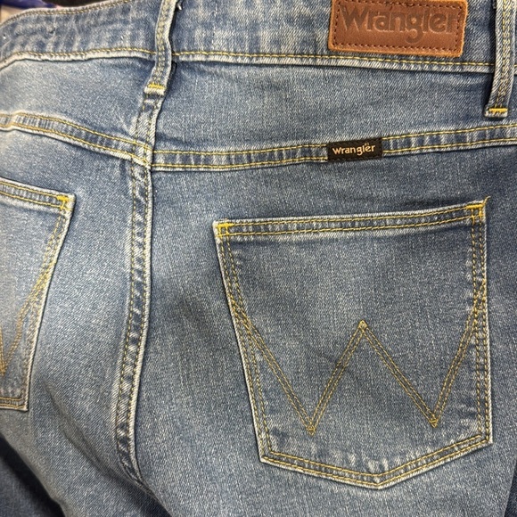 WRANGLER High Rise True Straight Women's Jeans Size 8x34 - Picture 5 of 10